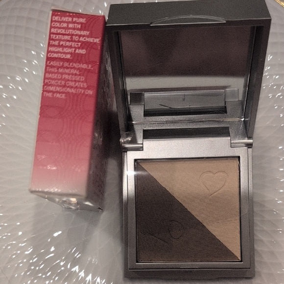 Mirabella Sculpt Contour Powder Set - Picture 5 of 7